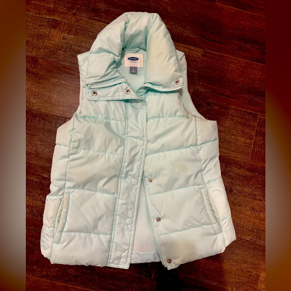 Light aqua puff vest